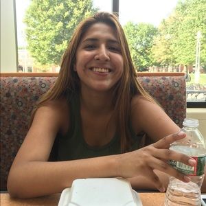 Meet your Posher, Daniela